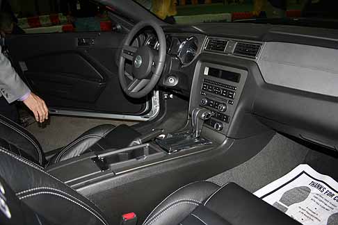 Shelby - interni della supercar Shelby GTS